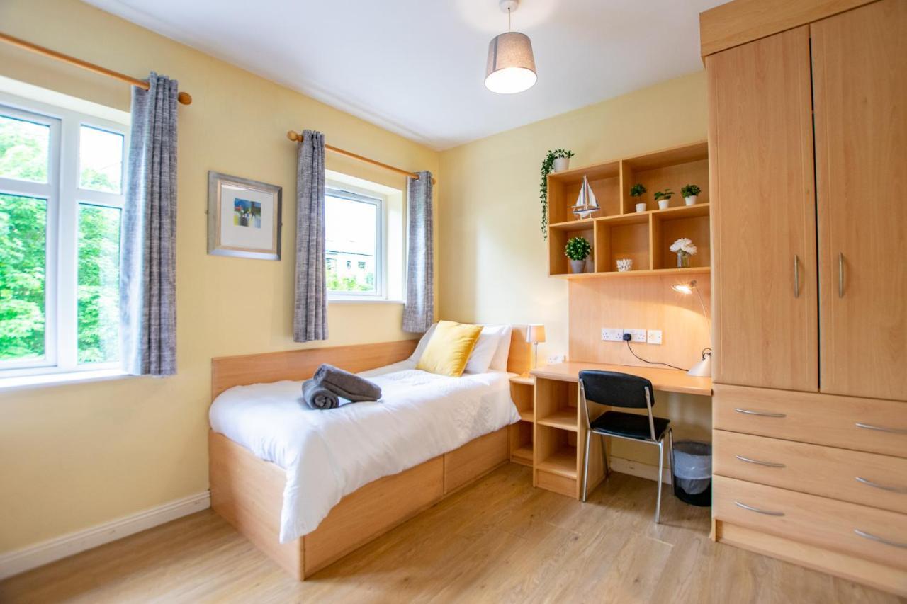 126 - Gort Na Coiribe 4 Bedroom Duplex, By Shortstays Galway Ngoại thất bức ảnh