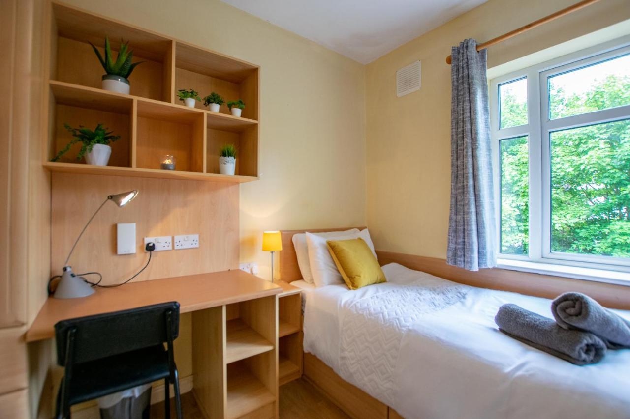 126 - Gort Na Coiribe 4 Bedroom Duplex, By Shortstays Galway Ngoại thất bức ảnh