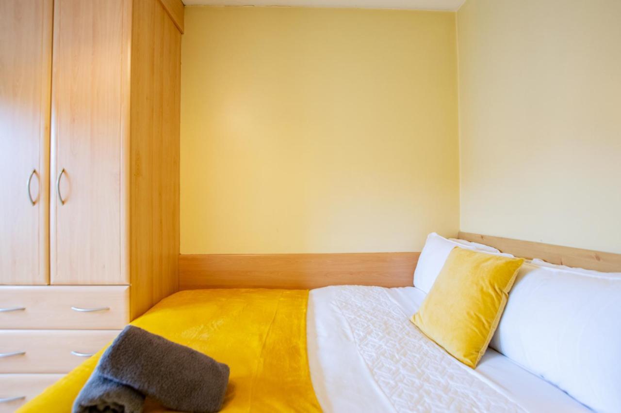 126 - Gort Na Coiribe 4 Bedroom Duplex, By Shortstays Galway Ngoại thất bức ảnh
